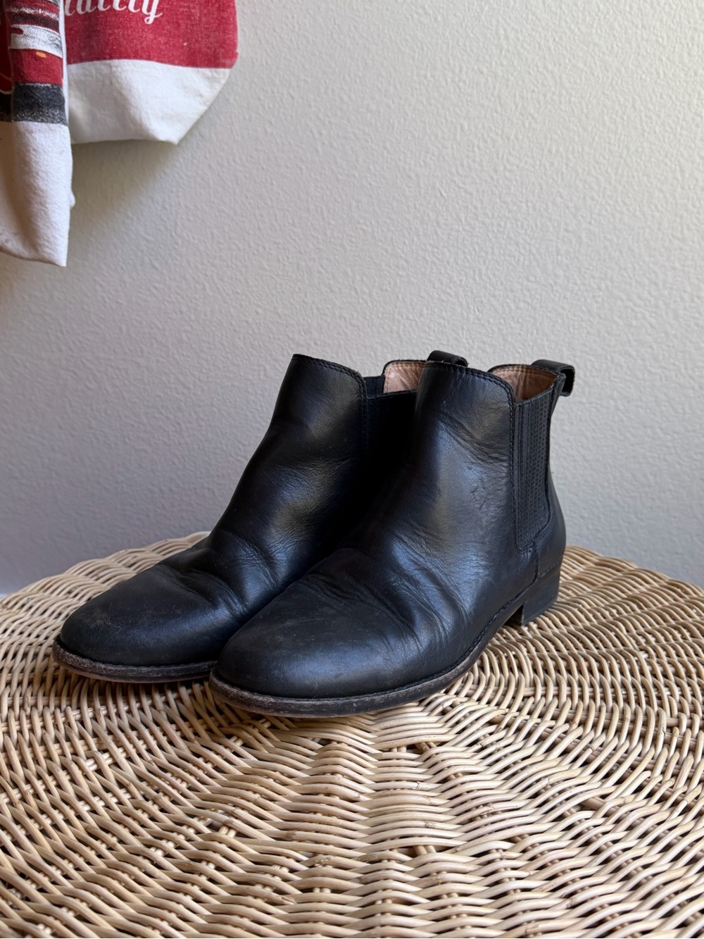 Madewell Ainsley Black Leather Chelsea Ankle Boots Size 8.5